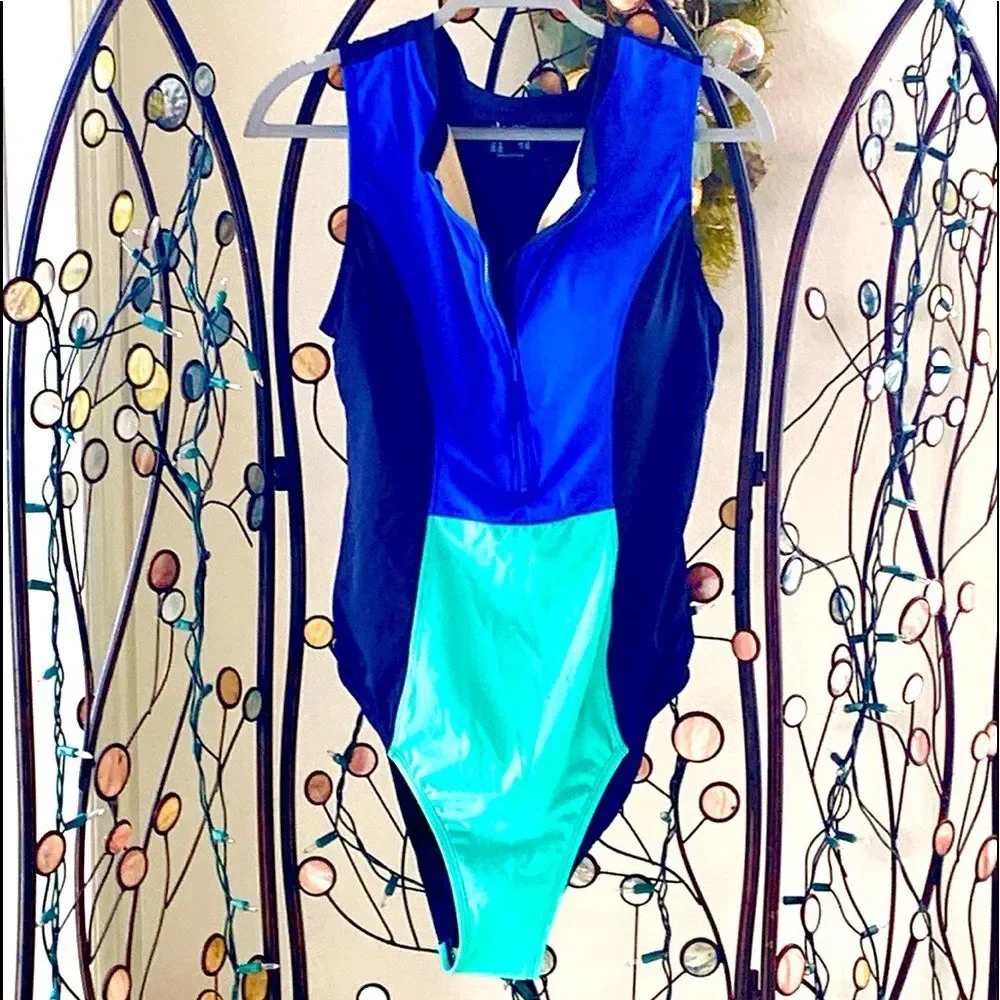 One Piece Swimsuits Size 16